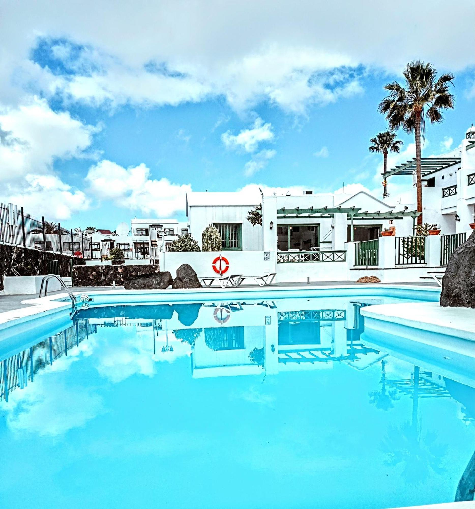 Apartamentos Las Acacias Puerto del Carmen  Kültér fotó