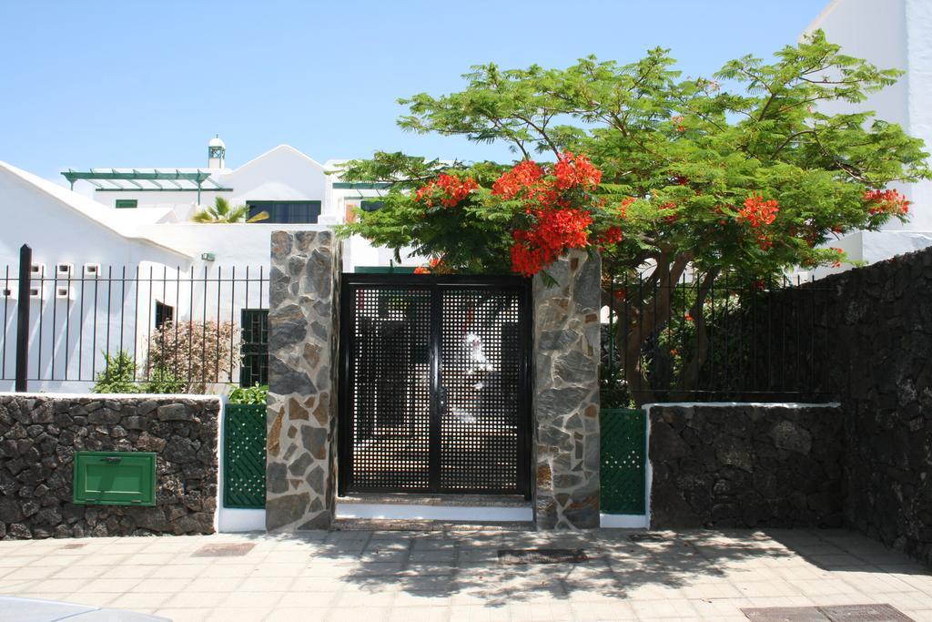 Apartamentos Las Acacias Puerto del Carmen  Kültér fotó